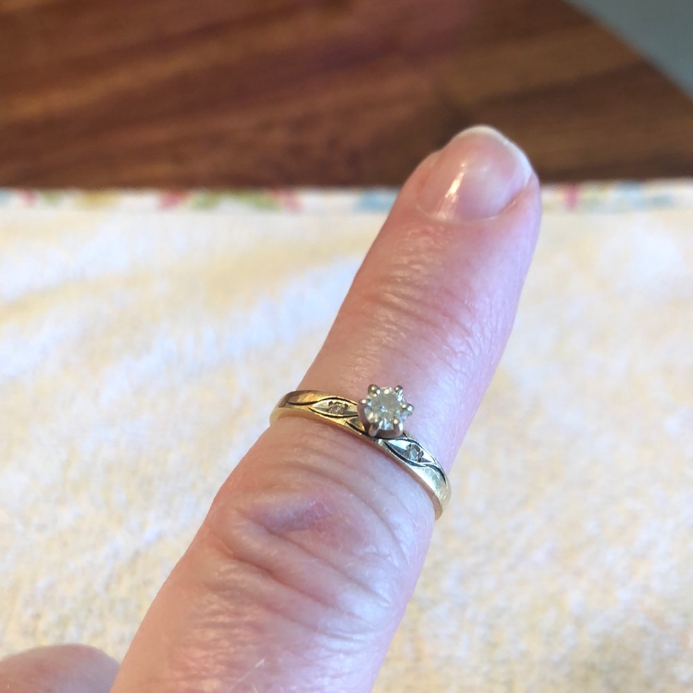 Gold Diamond Ring